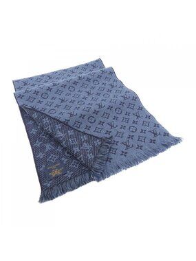 Louis Vuitton Monogram Classic Scarf